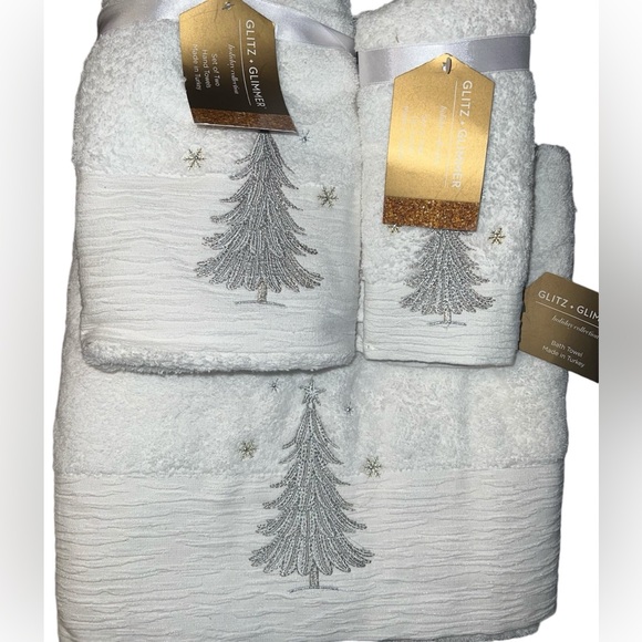 Glitz + Glimmer Christmas Tree White silver Sparkle 2 bath 2 hand 2 Tip Towels - Picture 1 of 2